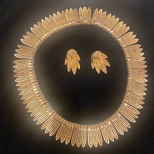 Vintage choker and matching earrings